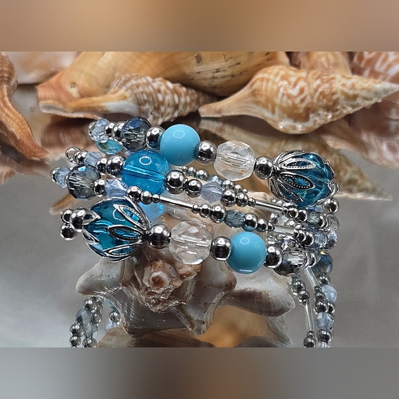 Hand Crafred Stainless Steel Light  Blue Beaded Bracelet - Picture 8 of 8